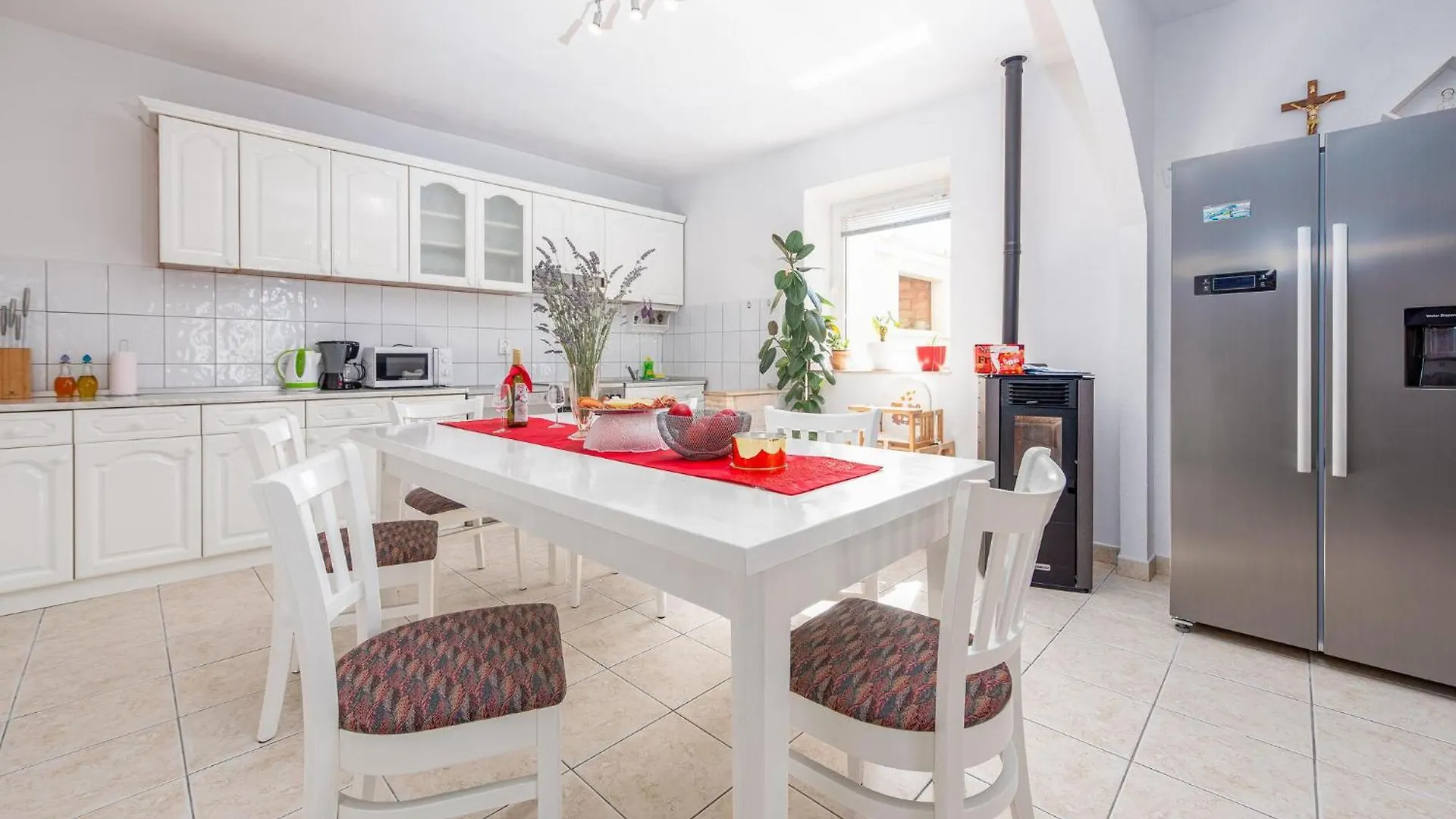 Amazing Home In Lisicic With Outdoor Swimming Pool Lisicici