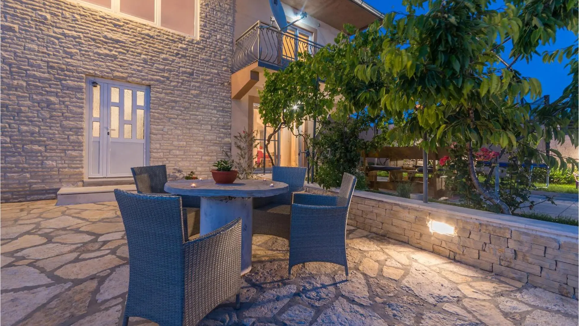 Amazing Home In Lisicic With Outdoor Swimming Pool Lisicici Holiday home